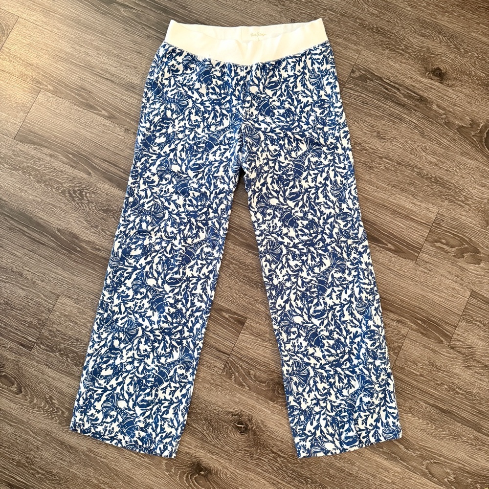 Lilly Pulitzer Blue and White Patterned Pants